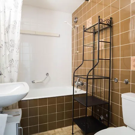 Combire 405 By Interhome Ле-Коллон